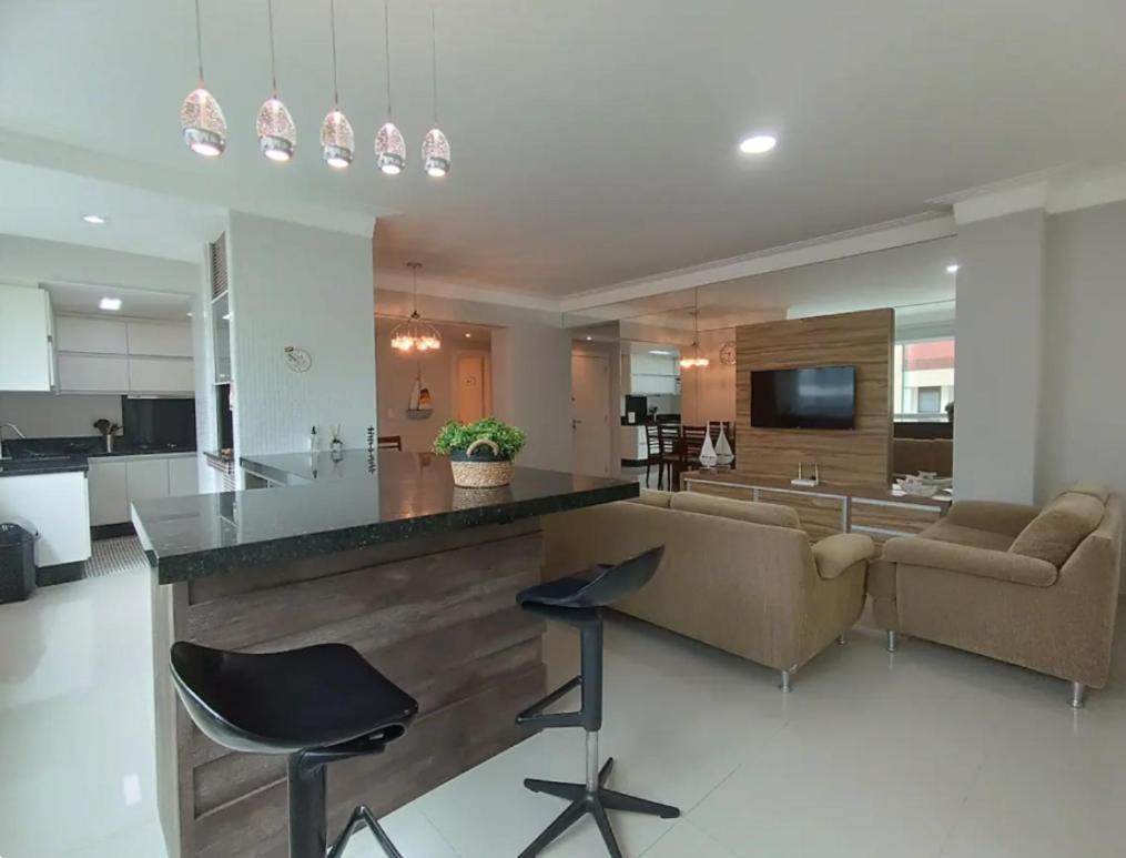 Em Apartment