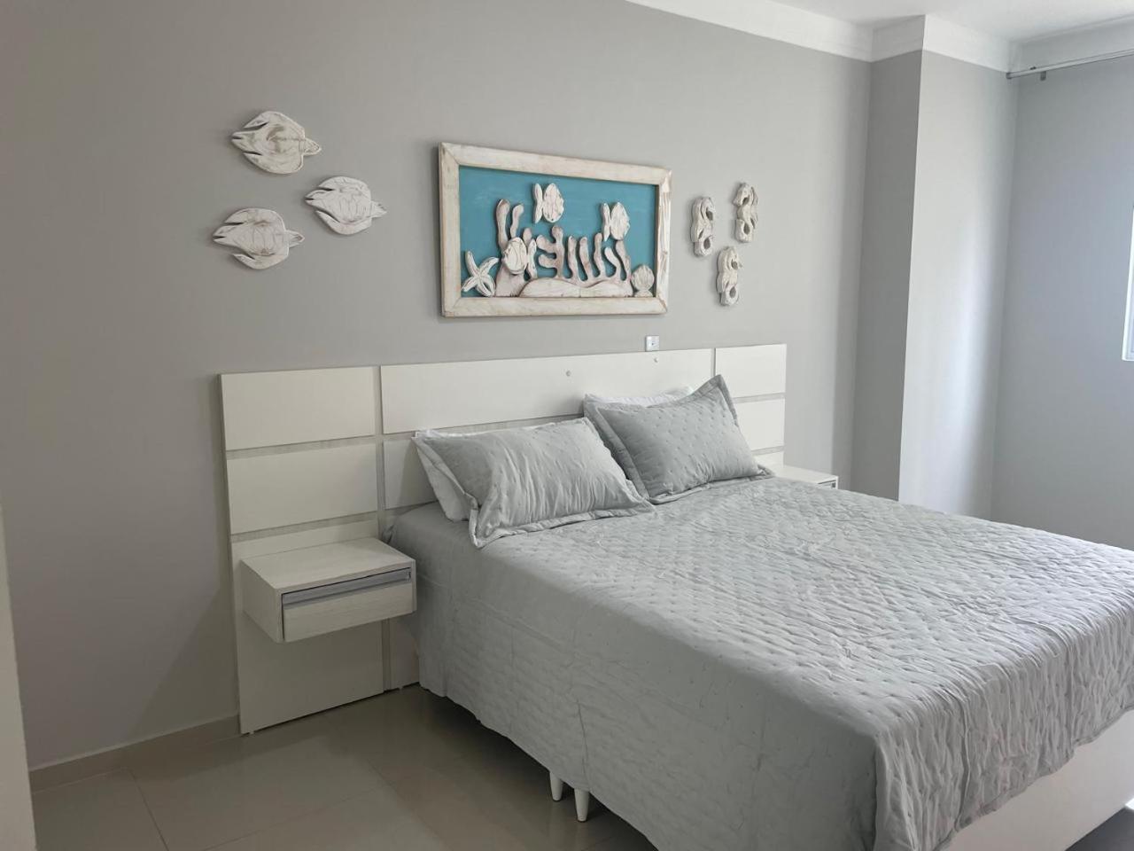 Apartment Em